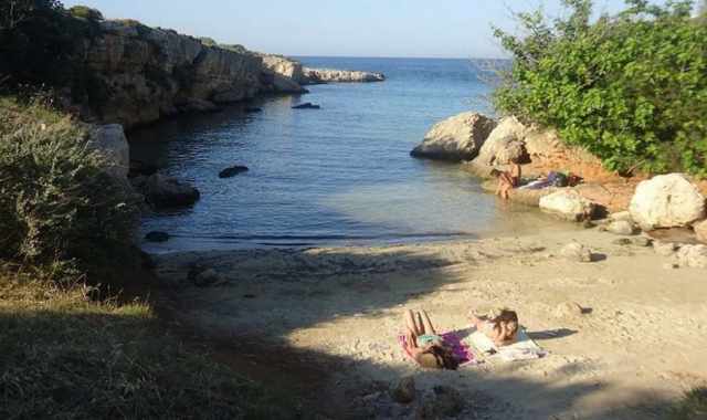 Monopoli, la spiaggia ritrovata: "Porto Marzano piccolo" di nuovo accessibile a tutti